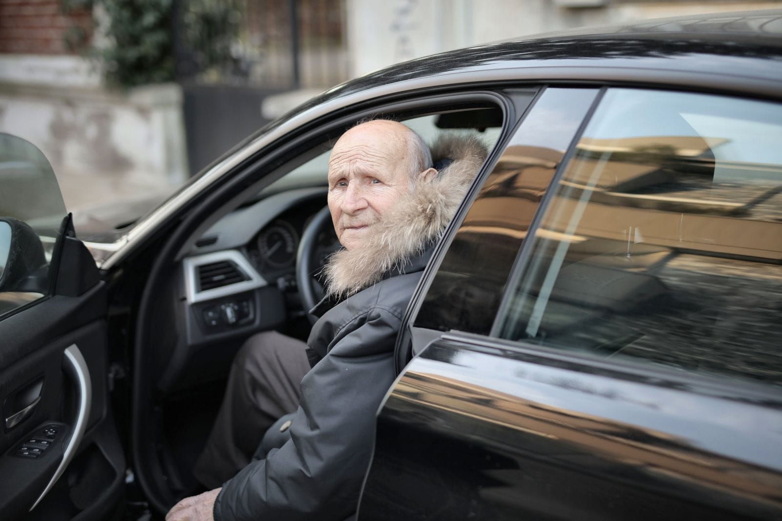 Senior Transportation: Every Option, From Free to Premium